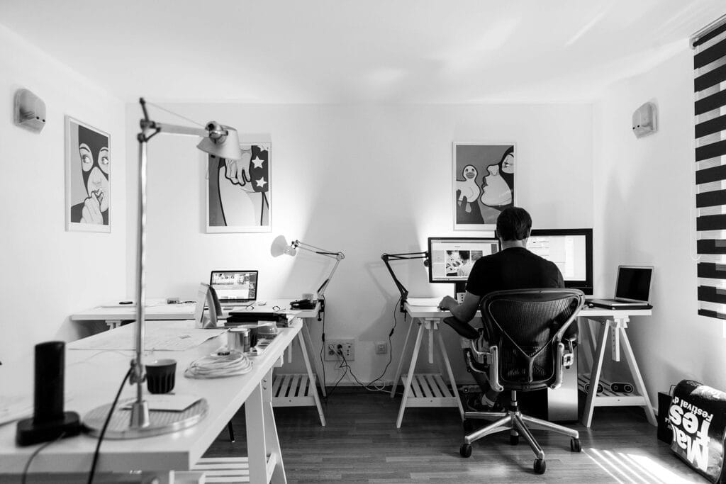 Traditional Marketing Vs Digital Marketing